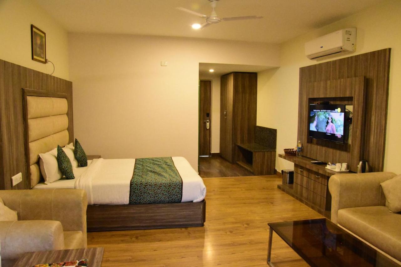 Rama Trident, Katra Hotel Eksteriør billede