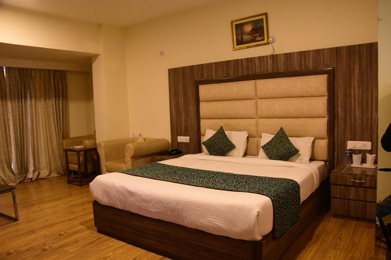 Rama Trident, Katra Hotel Eksteriør billede