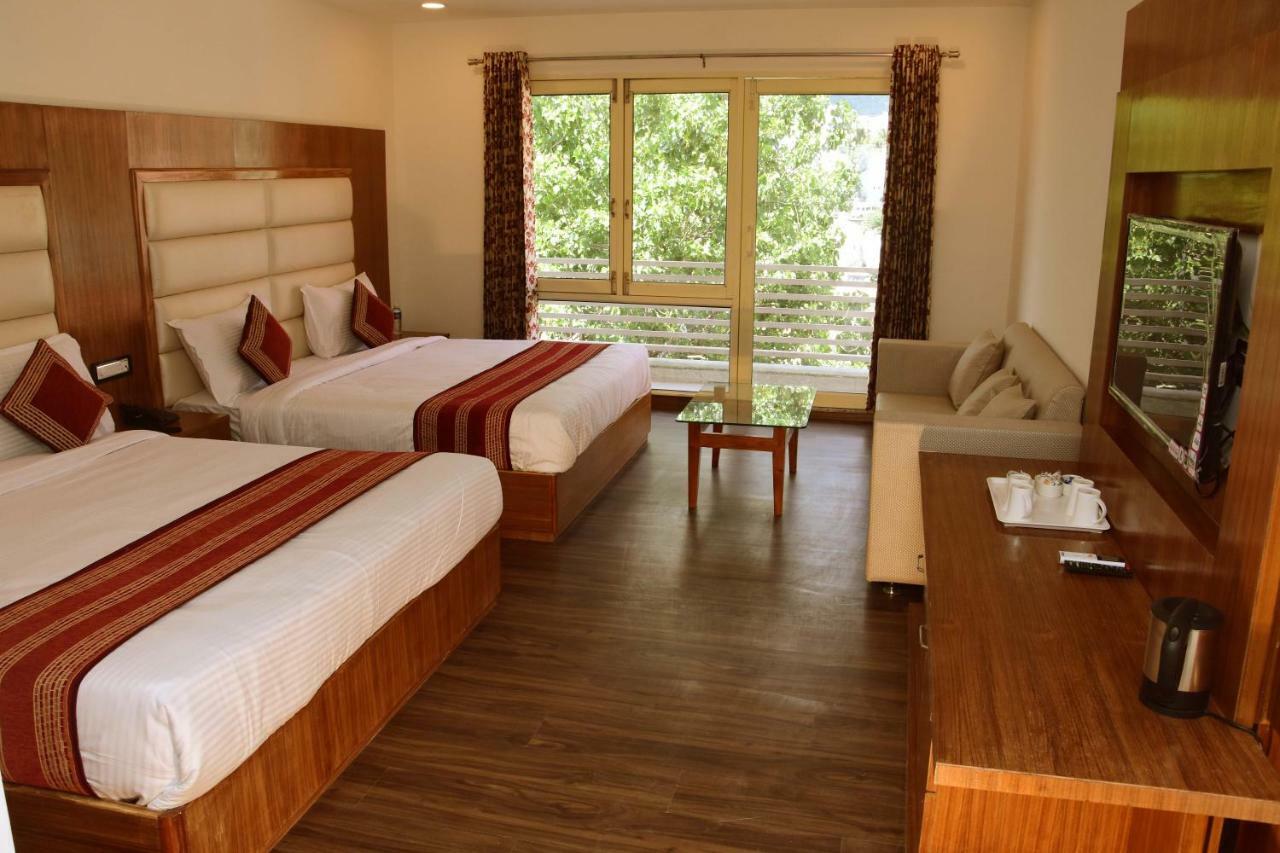 Rama Trident, Katra Hotel Eksteriør billede